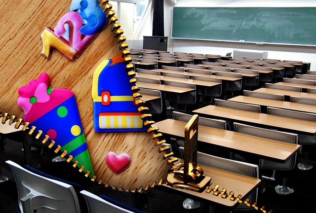 school-640x480-75535112.jpeg