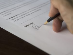 employment-contract-640x480-64784449.jpeg