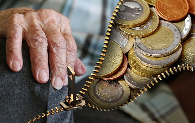 pension-fund-documentation-640x480-38649104.jpeg