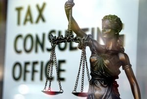 corporate-tax-documents-640x480-16533284.jpeg