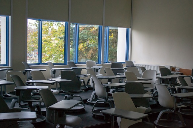 lecture-notes-and-teaching-materials-640x480-66417996.jpeg