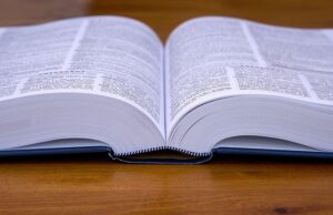 scientific-books-and-textbooks-640x480-17453268.jpeg