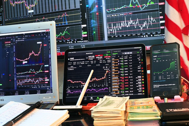 stock-market-analyses-and-reports-640x480-38859870.jpeg