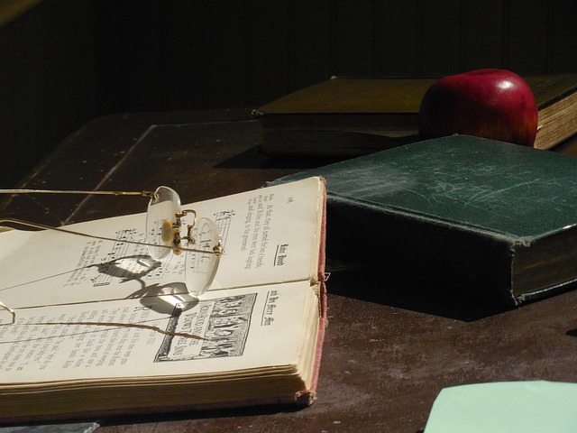 Scientific Books and Textbooks