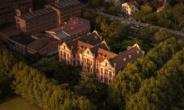 university-admission-documents-640x480-287035.jpeg