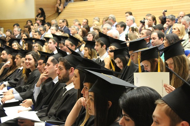 university-admission-documents-640x480-34997334.jpeg