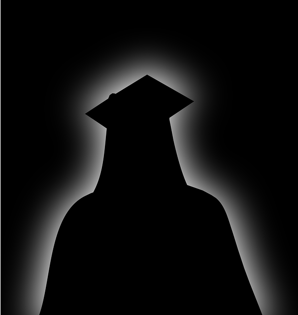 diplomas-and-degree-certificates-640x480-4523184.png