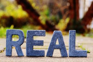 Mastering Scholarship Applications: Top-Tier Translation Guide