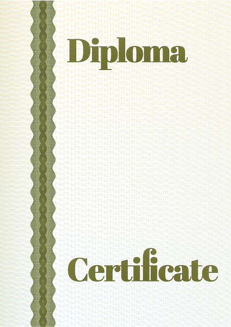 diplomas-and-degree-certificates-640x480-90390733.png